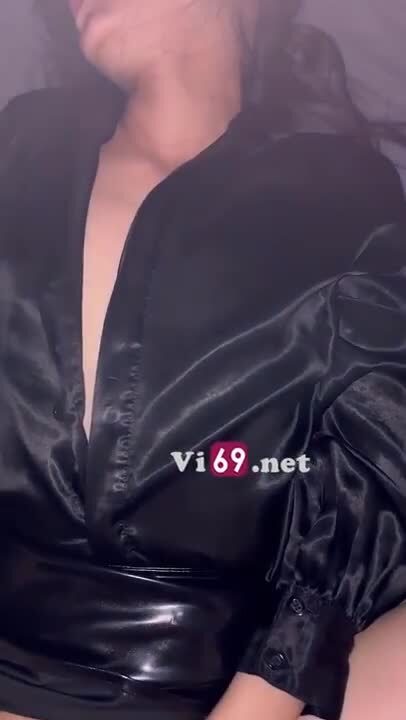 Anh shipper lén đụ cô chủ nhà may mắn ngoại tình khi chồng đi vắng – vlxxxxx